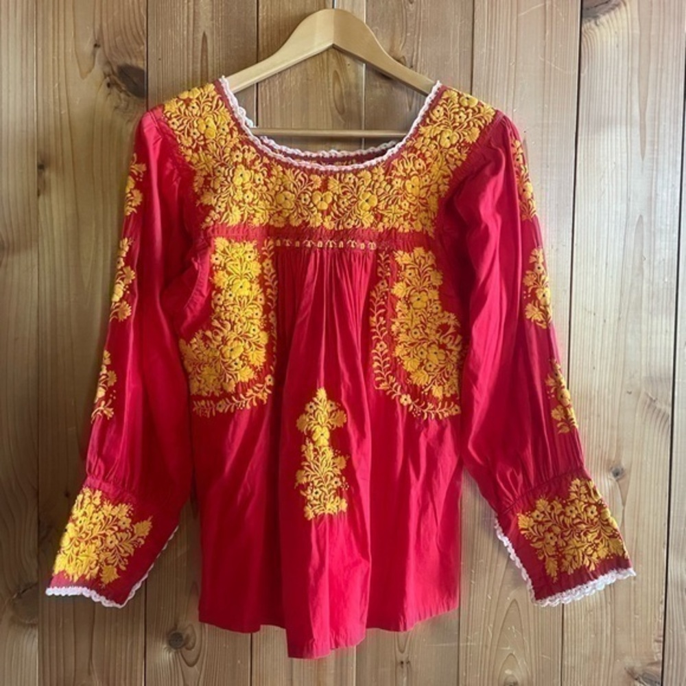 Vintage Handmade embroidered Mexican Blouse top